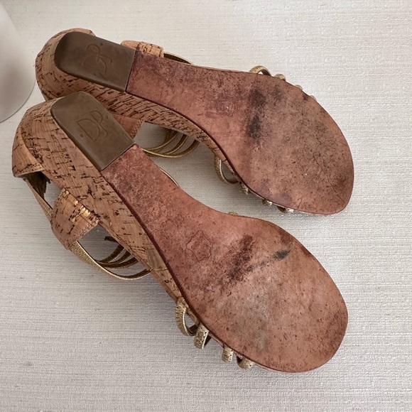 Donald J. Pliner Dexi Gold Cork Strappy Rear Zip Wedge Sandals Women’s 8M - Picture 15 of 15